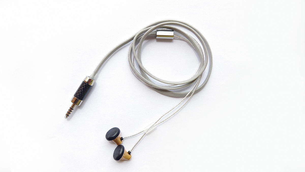 VE APWS เอียร์บัดระดับเทพ ที่นำเสนอเสียงที่ดีที่สุด ครอบคลุมรสนิยมทางดนตรีทุกประเภท