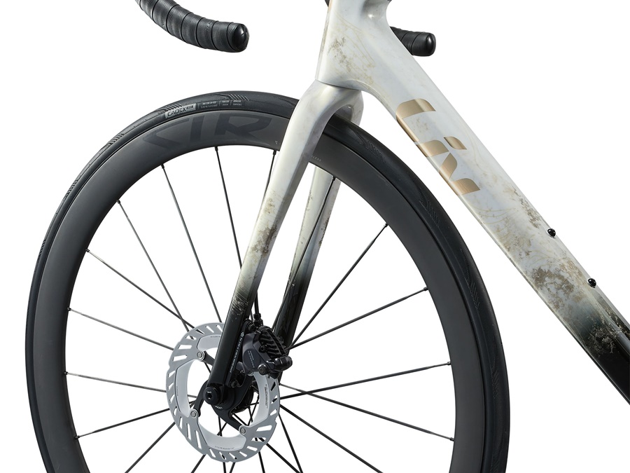 จักรยานเสือหมอบ LIV LANGMA ADVANCED PRO 0 SE DISC มาพร้อมชุดขับ Shimano Ultegra Di2 12sp ขาจาน Power meter Ultegra วัตต์ 2 ข้าง เฟรมคาร์บอน MY2025