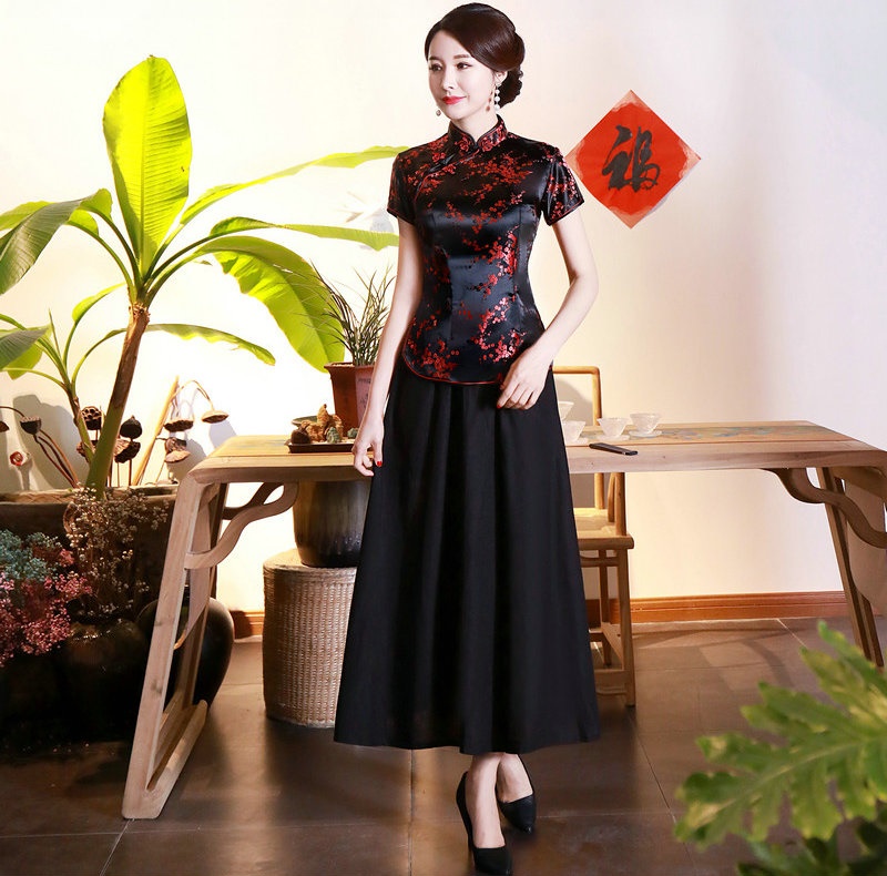 Pre-order เสื้อกี่เพ้า สีดำ ลายดอกเหมย ผ้าไหมจีน กุ๊นขอบ ตัดเย็บอย่างดี