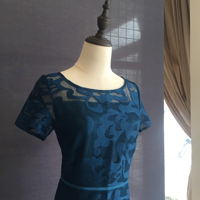 พร้อมส่ง ชุดเดรส/ชุดออกงาน ผ้าเกาหลี ผ้าโปร่งปักแขนยาวลายดอกไม้ สีดำ (ซิปหลัง) L ,4XL