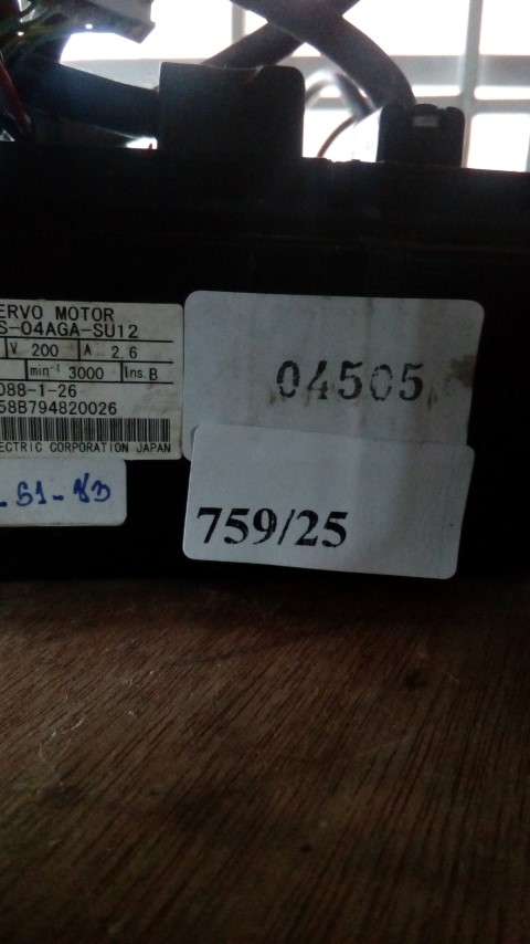 SGMAS-04AGA-SU12 SERVO MOTOR " YASKAWA "