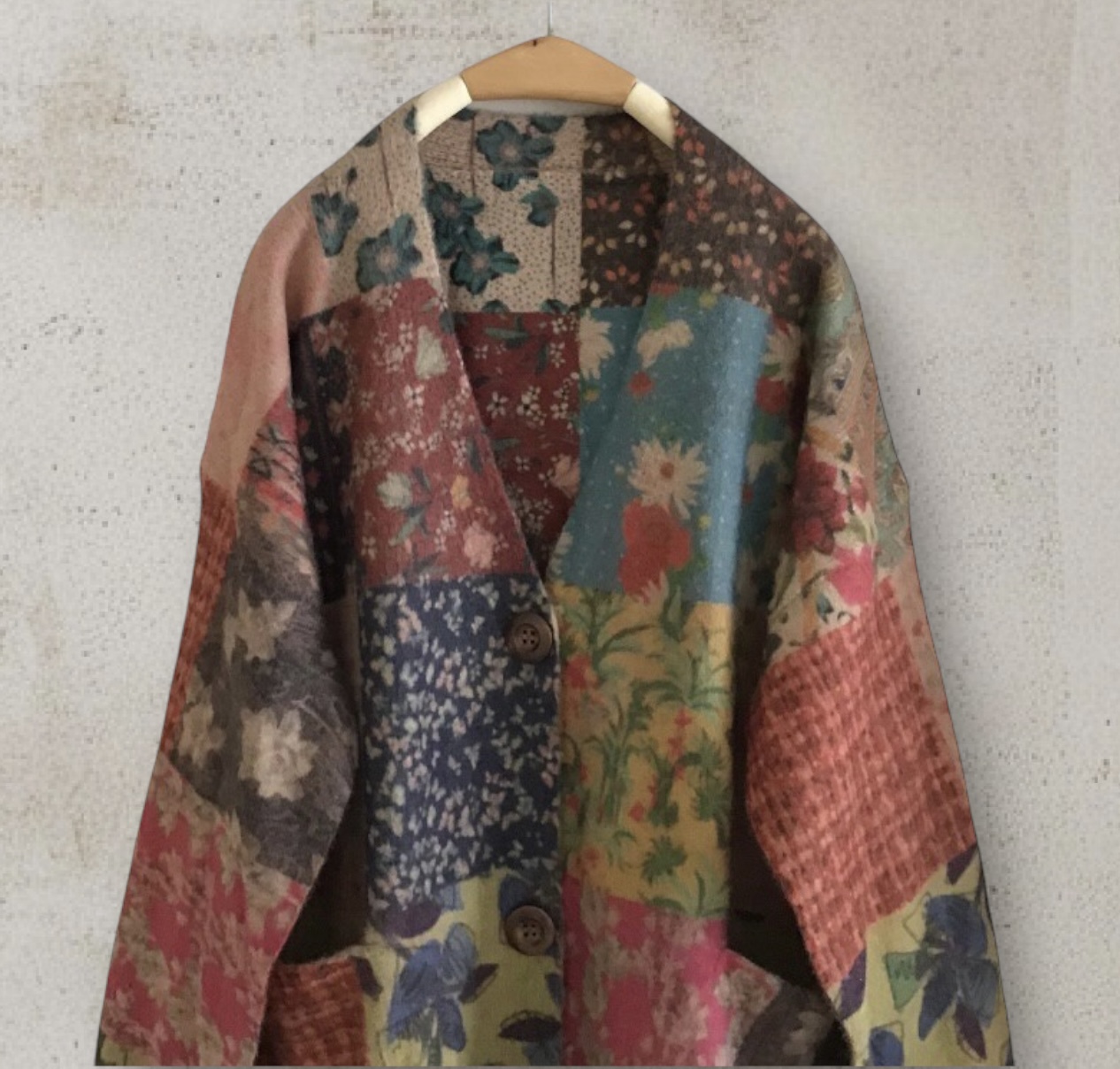 เสื้อคลุมไหมพรมนุ่มลาย patchwork แต่งกระเป๋า