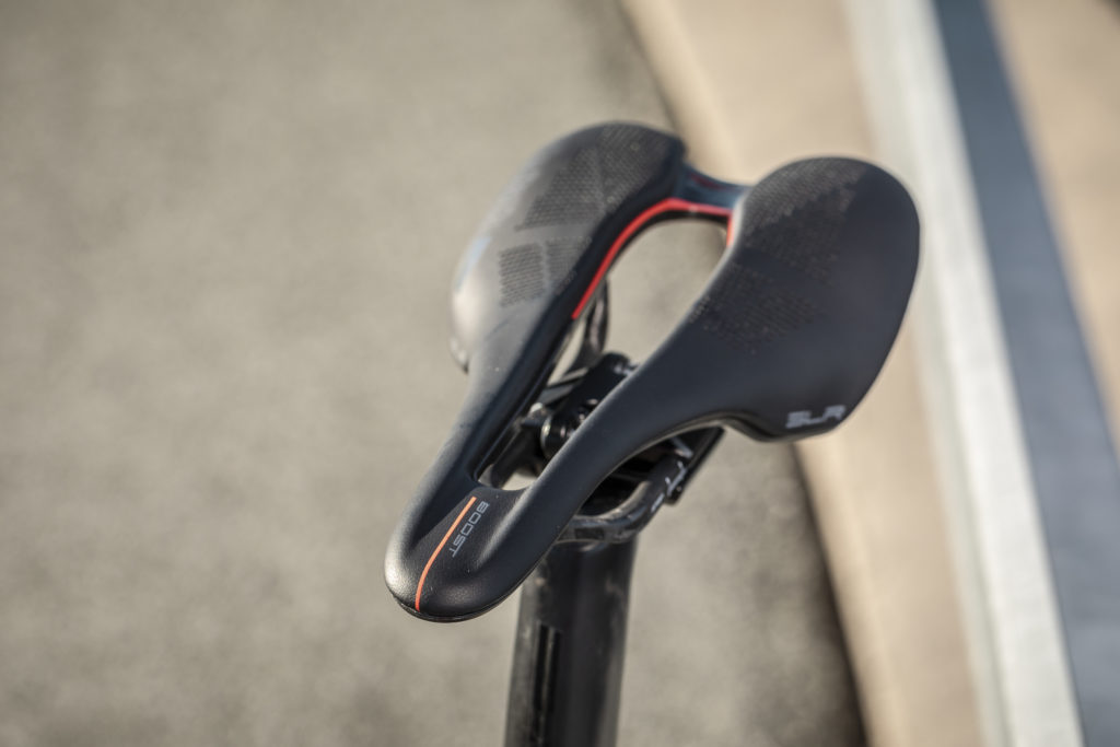 เบาะอานนั่ง SELLE ITALIA , SLR BOOST KIT CARBONIO SUPERFLOW, (Road/MTB), S3, L3