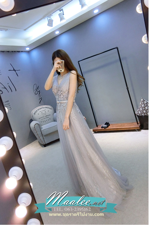 พร้อมส่ง ชุดราตรียาว แขนกุด สีเทา แต่งลายลูกไม้ ผ้าตาข่าย ข้างในปักเลื่อมสวย