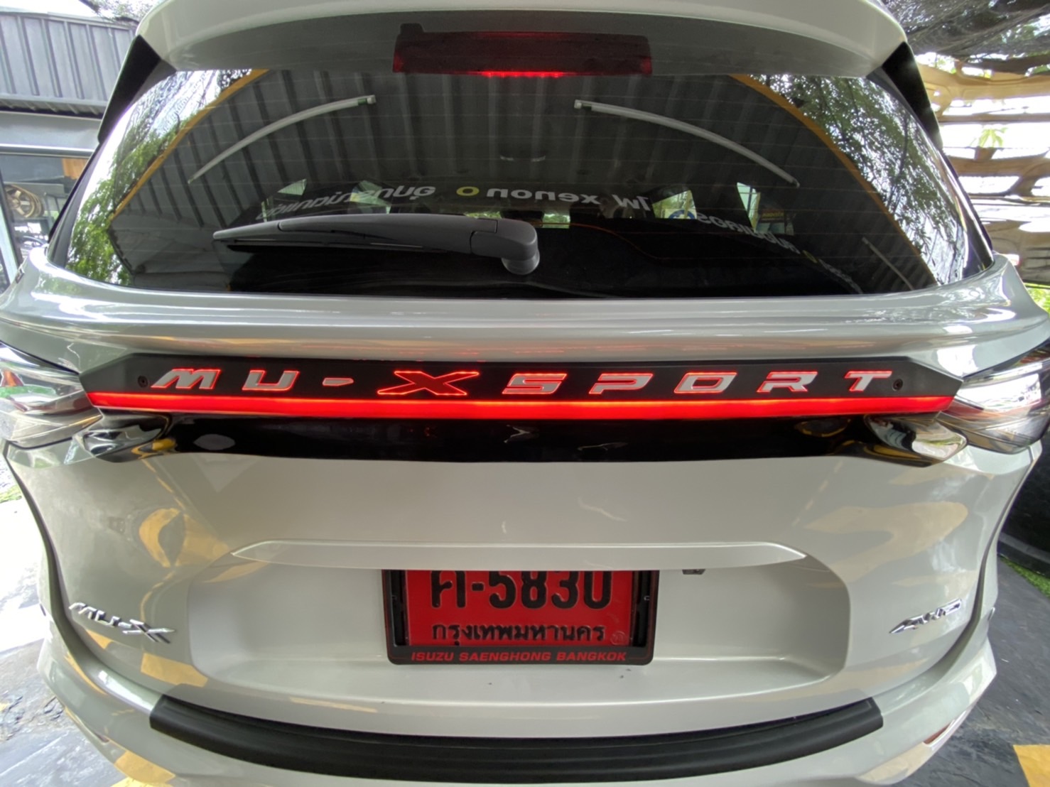 คาดเอวมีไฟ MU-X SPORT : MU-X 2021-2023