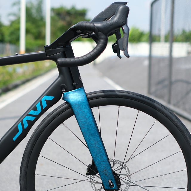 JAVA VITTORIA จักรยานเสือหมอบไฟฟ้า L-TWOO eR7 24 สปีด | คาร์บอนไฟเบอร์ | เบรคไฮดรอลิก | ราคา 24,900 บาท