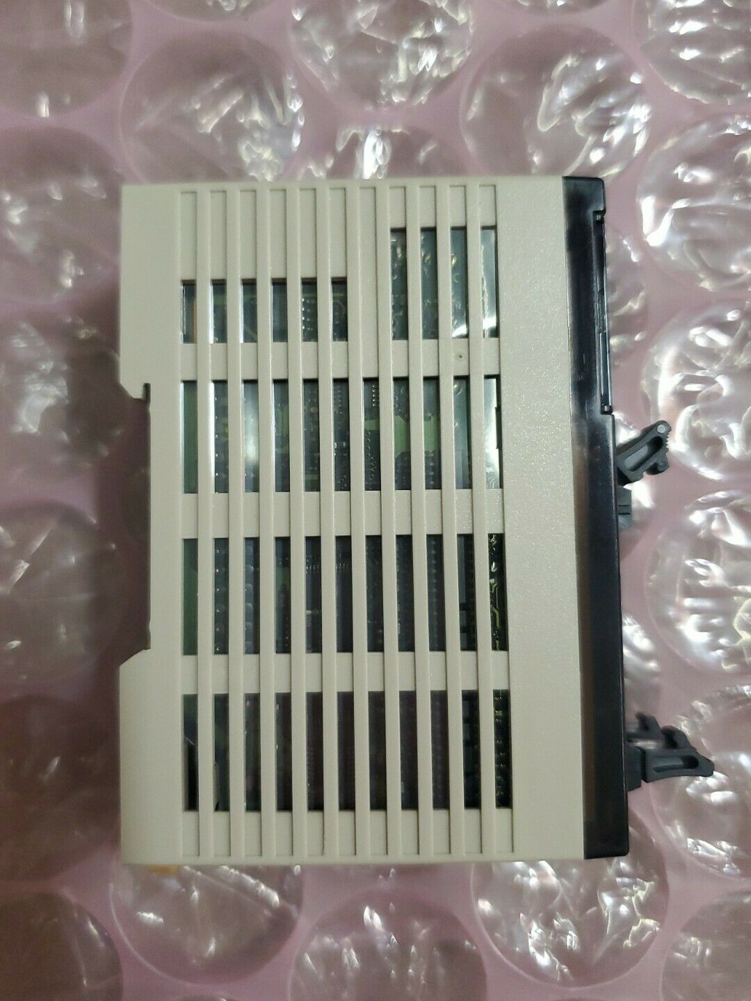 PLC " OMRON " รุ่น CPM2C-32CDTM-D