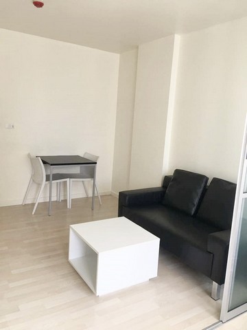 ให้เช่า ดีคอนโด รามอินทรา ชั้น 6 ห้อง 30 ตรม.ห้องสวย เฟอร็ครบ หิ้วกระเป๋าเข้าอยู่ได้เลย