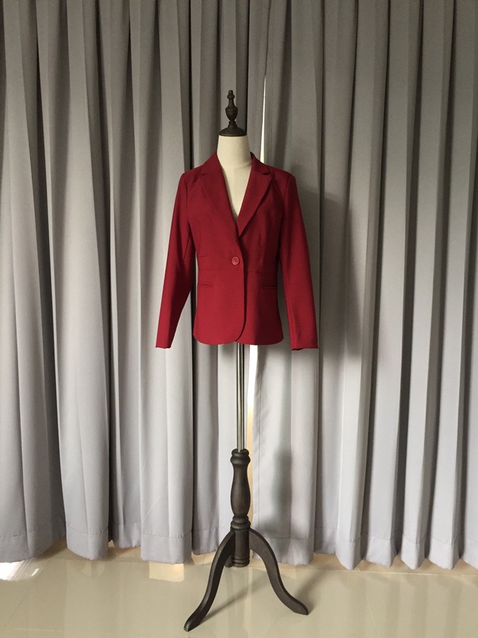 พร้อมเช่า สูทหญิง สูทสีไวน์แดง ทรงเข้ารูป สูทแฟชั่น ไซส์ XL