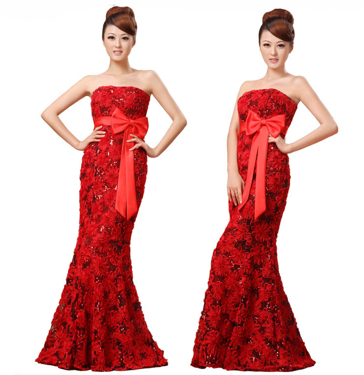 พร้อมเช่า ชุดราตรียาว สีแดง ลูกไม้ริบบิ้นปักเลื่อม ทรงหางปลาพร้อมโบว์คาดเอว