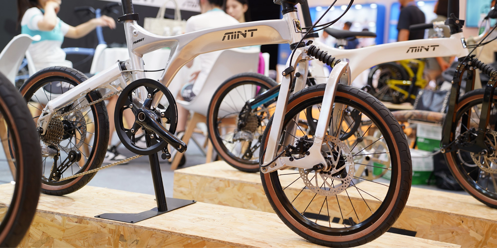 MINT PARROT จักรยานพับได้ 18 นิ้ว 9 สปีด ดิสก์เบรก | น้ำหนักเบา 11.8 กก.