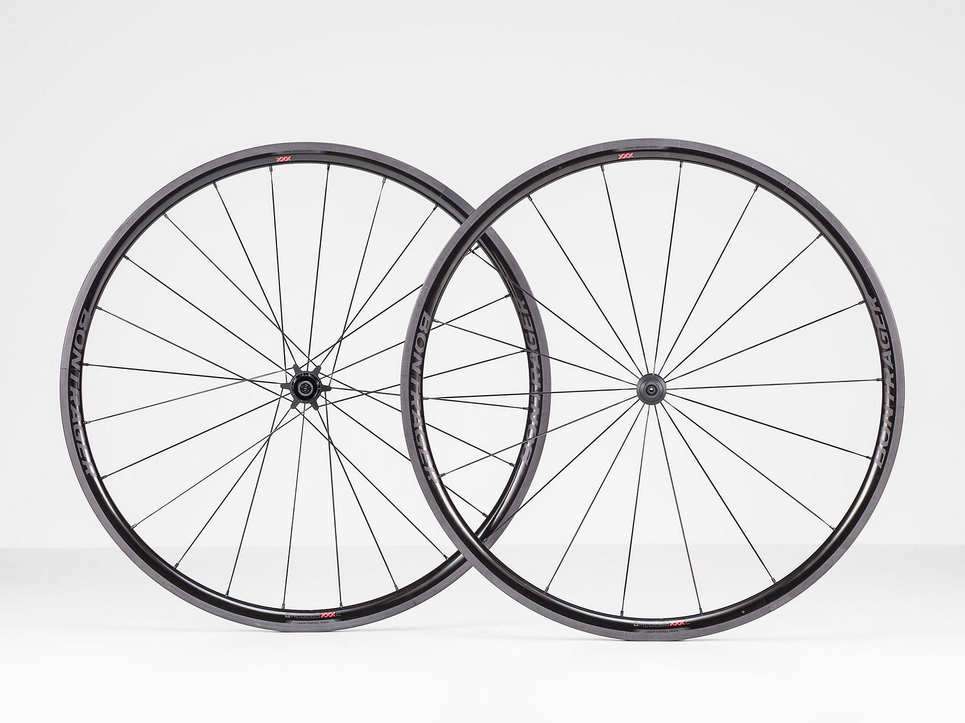 ชุดล้อคาร์บอน BONTRAGER AEOLUS XXX 2 TLR CLINCHER ขอบงัด, ขอบสูง 28มม