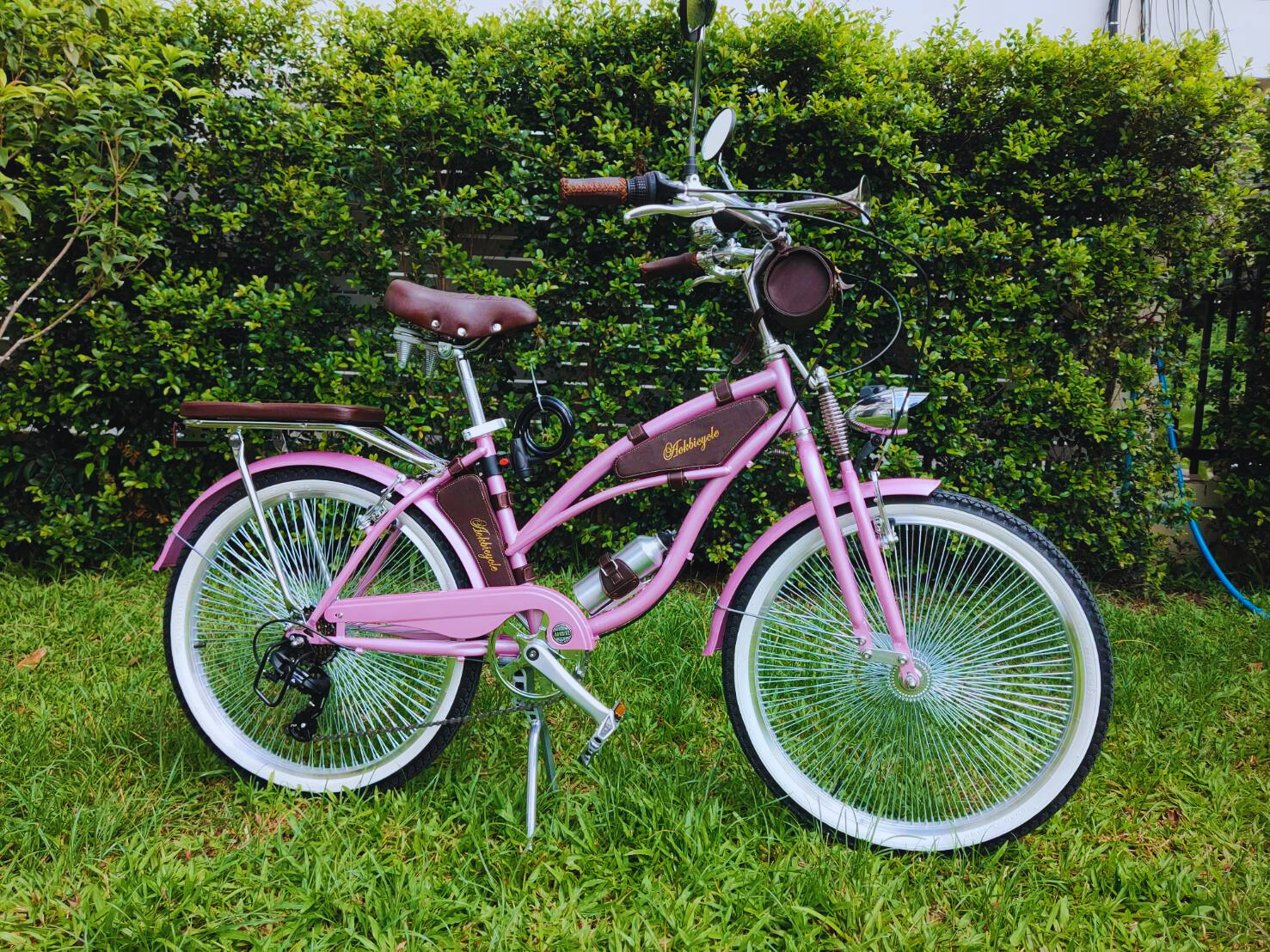 จักรยานครุยเซอร์ AOK BIKE Cruiser Beach bike เฟรมเหล็กชุบโครเมี่ยม ตะเกียบคู่ เกียร์ชิมาโน่ 7 สปีด ล้อขนาด 24 26 นิ้ว มาพร้อมกระเป๋า 3 ใบสไตล์วินเทจ