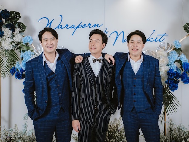 พร้อมเช่า ชุดสูทชาย สีกรมท่าลายทางเล็ก ** พร้อมเช่าไซส์ L , XL **