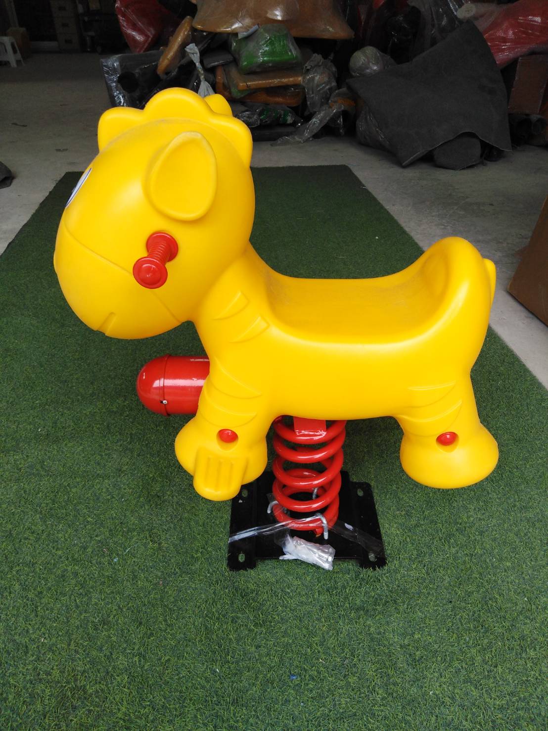 สปริงม้าโยกเยก