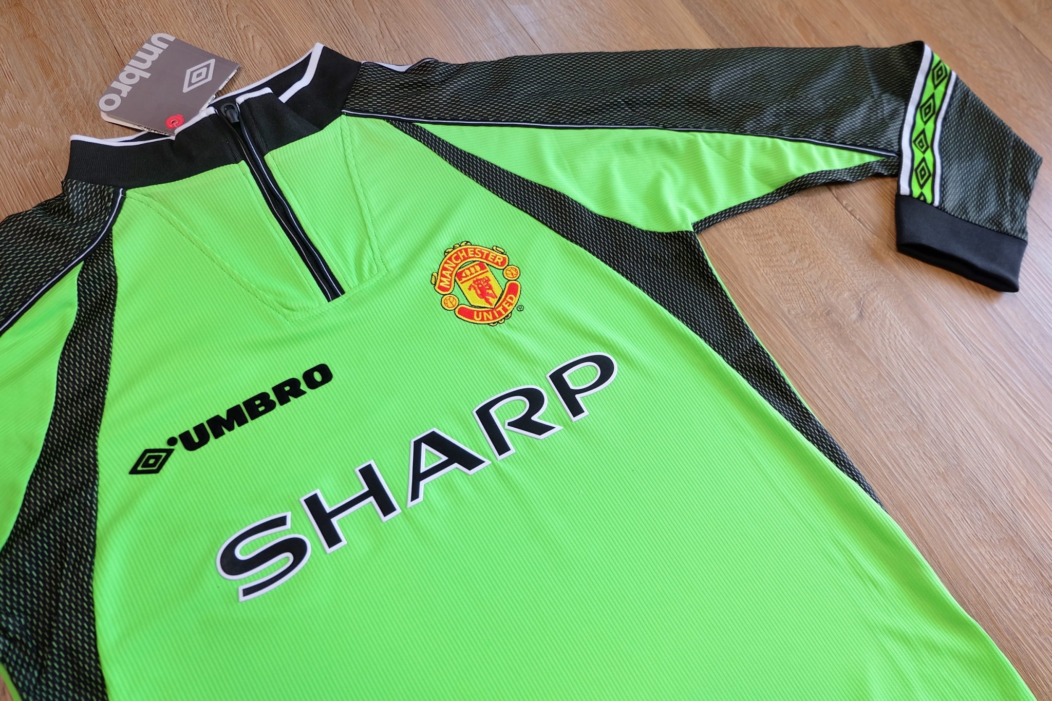 Manchester United 1998/1999 Goalkeepers Vintage Jersey เสื้อแมนยูย้อนยุคแขนยาว Schmeichel Goalkeeper