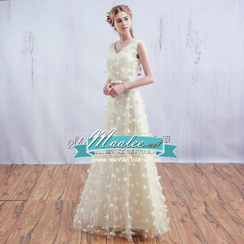 พร้อมส่ง ชุดราตรียาว แบบ F สีครีม แขนกุด ตัวชุดแต่งดอก 3 มิติ