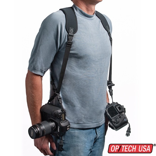 Optech double sling สายสะพายกล้อง dslr สามารถสะพายได้ 2 ตัวพร้อมกัน ตัวสายเป็น neoprene มีความยืดหยุ่นสูง ช่วยซับแรงกระแทกได้ดี ผลิตในประเทศสหรัฐอเมริกา ประกันศูนย์5ปี