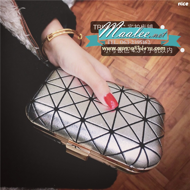 พร้อมส่ง Evening Clutch กระเป๋าออกงาน สีเงินลายตาราง พร้อมสายสะพายยาว