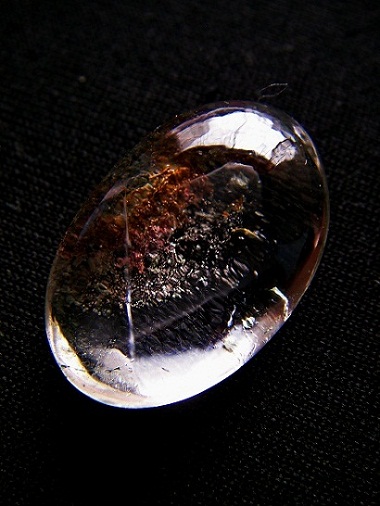 QU0031 แก้วหาดทรายทอง ปลวกแดง ปูลาด ดังชายหาดริมทะเล สวยแก้วใสวงรี ทำหัวแหวนเรียบง่ายสวยสไตล์โป่งข่าม ขนาดแก้ว 13.38x20.31x7.58 มม. น้ำหนัก 13.96 ct.