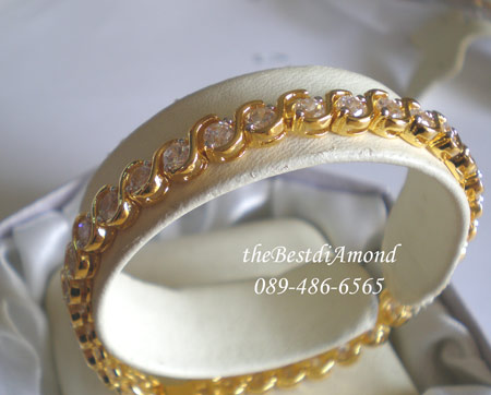 CL008-B+++สร้อยข้อมือเพชรรอบวงแบบกรอบตัวS+++เรียบ หรูหรา โชว์เพชรสุดๆๆ ดูดีมีระดับมาก อยู่ได้นานไม่ล้าสมัย งานเรียบร้อยมากๆๆๆ