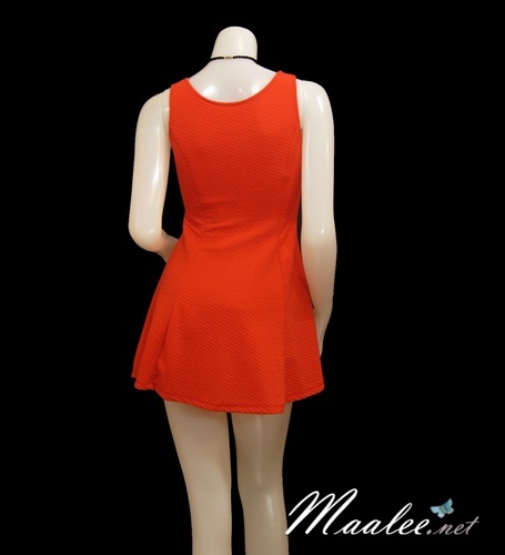 Sale ชุดเดรสสั้น แต่งซิปสีทอง Mini Skirt สีแสด ผ้าลายทางเล็กๆ