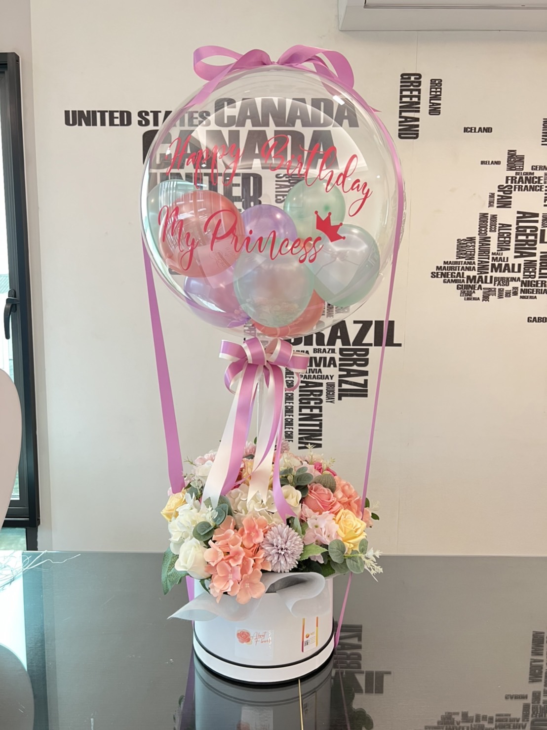 Flower Balloon วันเกิด Bubble 18" พร้อม กล่องดอกไม้ประดิษฐ์ใหญ่ 1 กล่อง,ลูกโป่ง 6" 8 ลูก พร้อมตกแต่ง สามารถเปลี่ยนสีลูกโป่ง/เปลี่ยนข้อความ/เปลี่ยนขนาด/เปลี่ยนชนิดดอกไม้ได้