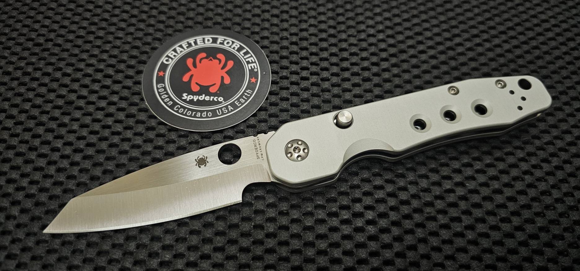 Spyderco Smock Compression Lock Knife Raw Aluminum (3.3" Satin Cru-Wear)