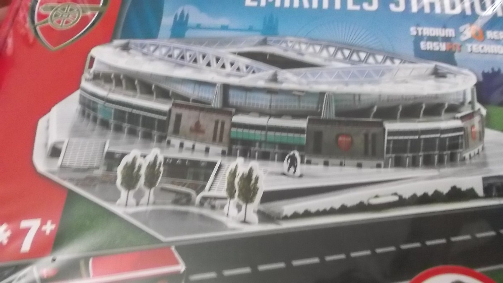 โมเดลสนามฟุตบอล 3D จิ๊กซอว์ สโมสรอาร์เซนอล - สนามเอมิเรตส์ สเตเดี้ยม ใหม่ / ARSENAL Football Club 3D Jigsaw/Puzzle Football Stadium Model - EMIRATES Stadium NEW