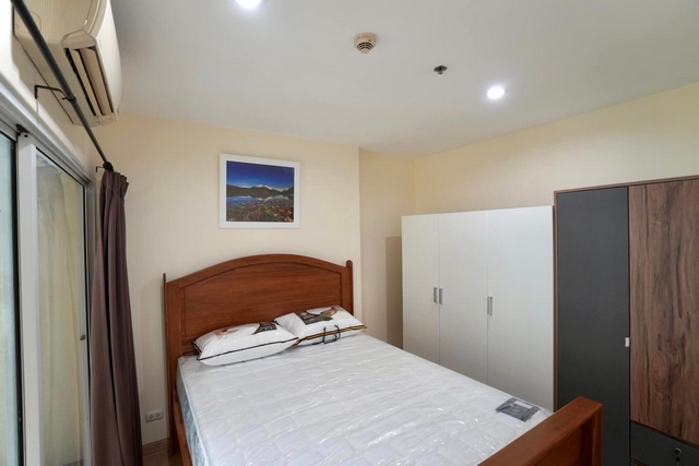 ให้เช่าคอนโด ซิม คอนโด วิภา-ลาดพร้าว 44 ตร.ม.ห้องใหญ่ เฟอร์ครบ มีเครื่องซักผ้า ใกล้ BTS, MRT