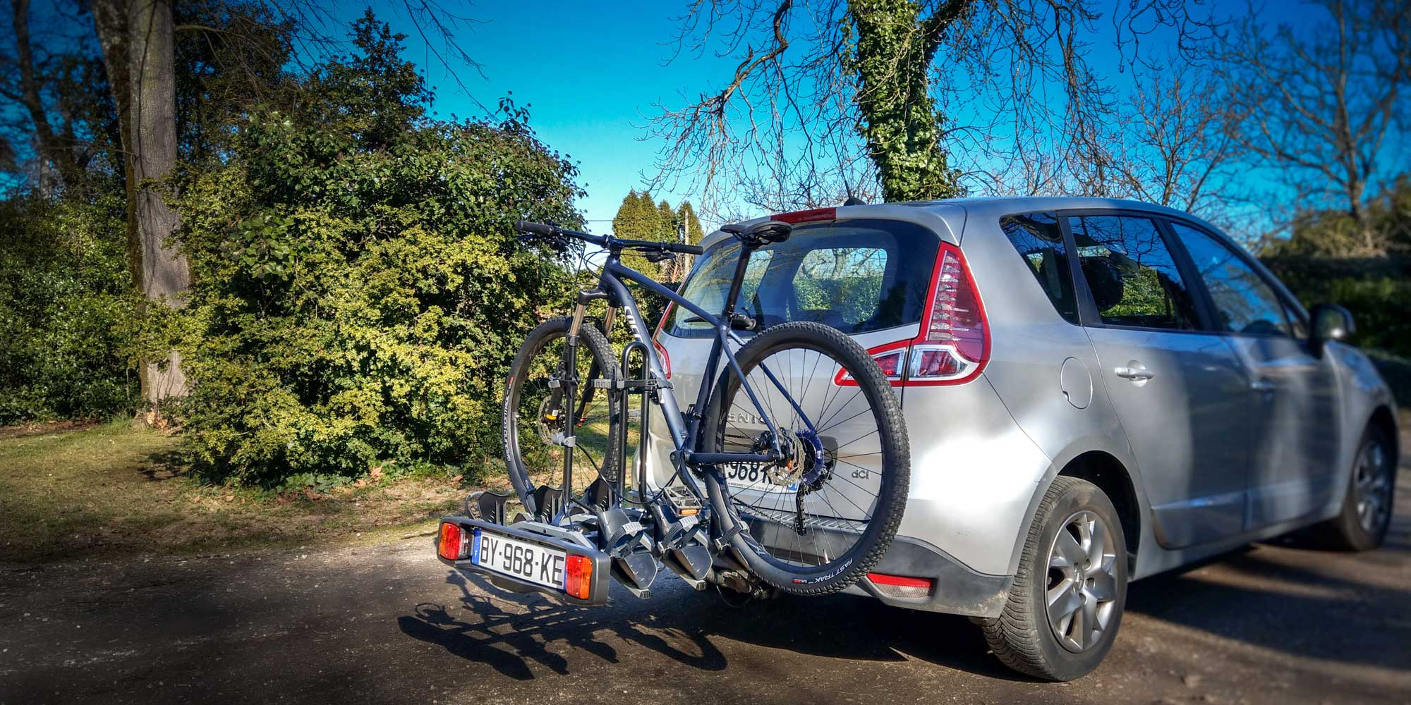 แร็คจักรยาน แร็คท้ายรถ BUZZRACK BUZZRACER 3, 3 BIKES REAR RACK. (ECE APPROVED AND XP)