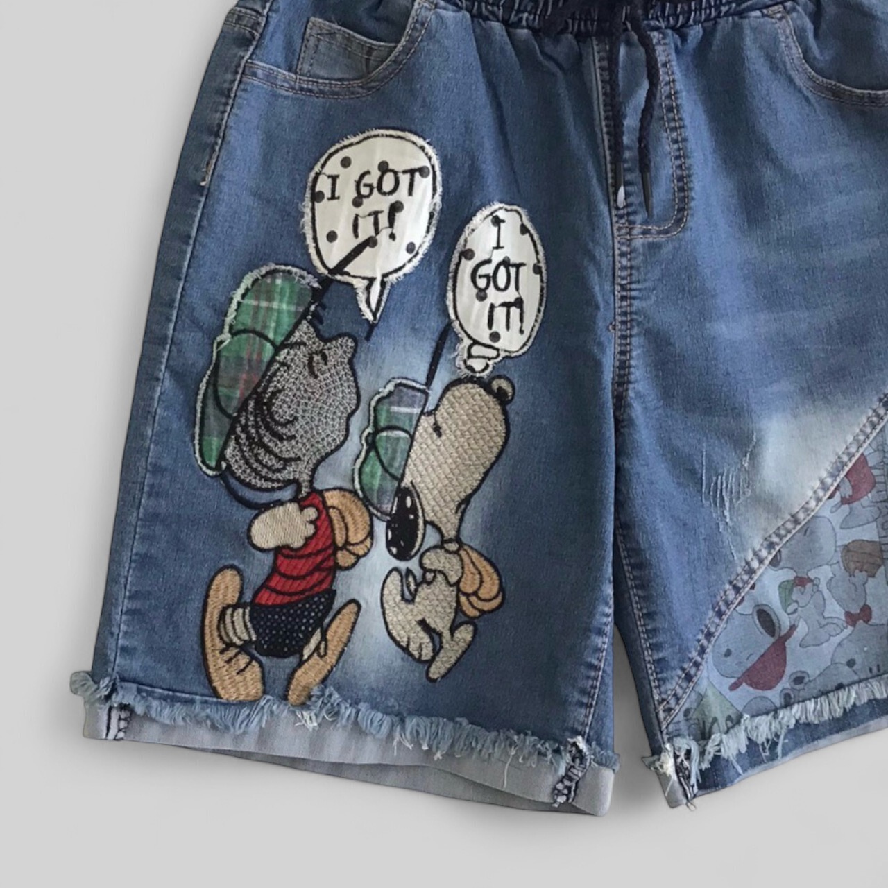 กางเกงขาสั้นยีนส์ยืดลายปัก snoopy