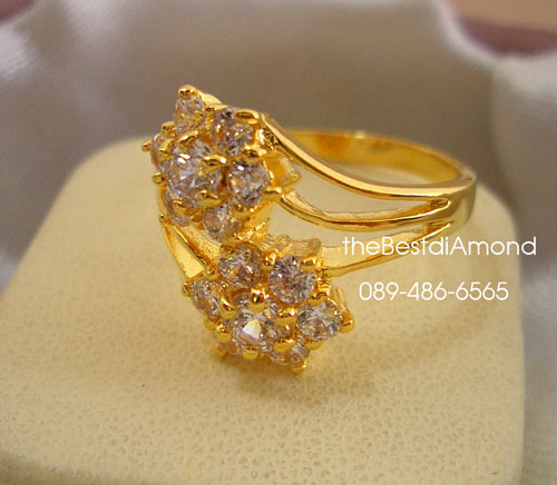 BR426+++แหวนเพชร cz ดอกไม้ 2 ดอกแบบ2+++ดีไซน์น่ารัก เป็นแหวนดอกไม้ 2 ดอก ดูงดงาม อ่อนช้อย และเพชรเล่นไฟดีมากๆๆๆ ดอกไม้วางเหลื่อมๆกันพองาม