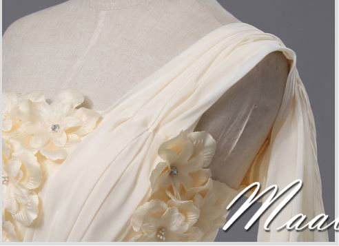 พร้อมเช่า ชุดราตรียาว แบบไหล่เดียวทิ้งชายด้านหลัง ผ้าชีฟอง สไตล์กรีก แต่งเกสรดอกไม้ สีครีม Champagne สีครีม Champagne