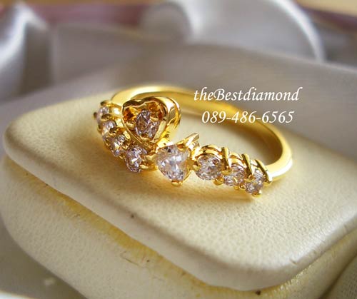 BR416+++แหวนแถวน่ารักๆ ดีไซน์ลงตัวสวยงาม +++ใช้เพชรหัวใจ ผสมพชรกลมได้ลงตัวสวยงาม เพชรสวย แบบน่ารักๆ ใส่ติดนิ้วได้เลยค่ะ