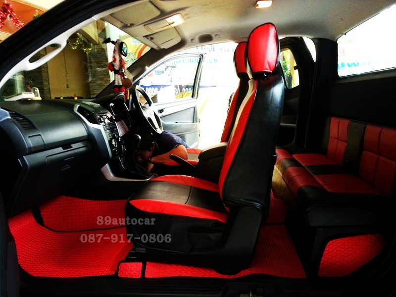 ขายยางปูพื้นรถเข้ารูป Isuzu D-Max Cab 2012-2017 ลายธนูสีแดงขอบดำ
