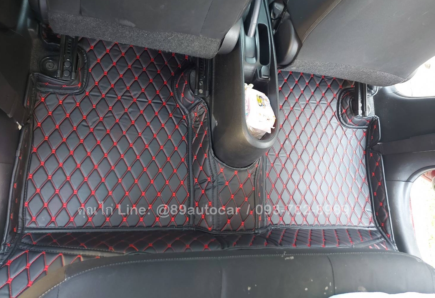 พรมรถ Nissan Note (นิสสัน โน๊ต) ปูพรม6D สีดำด้ายแดง 6 ชิ้น เต็มคัน