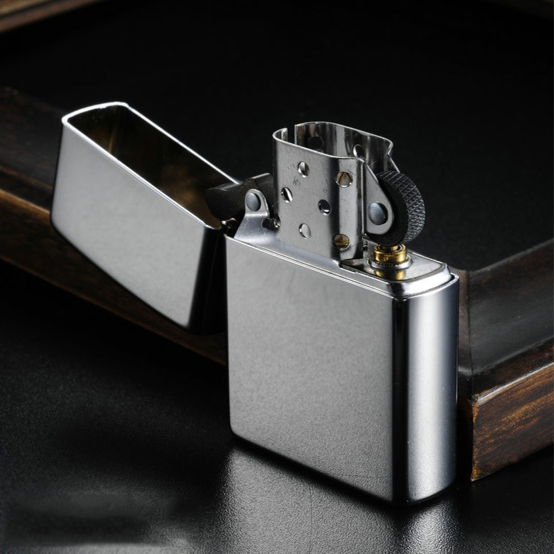 ไฟแช็ค Zippo แท้ สีเงิน " Zippo 250 High Polished Chrome " แท้นำเข้า 100%