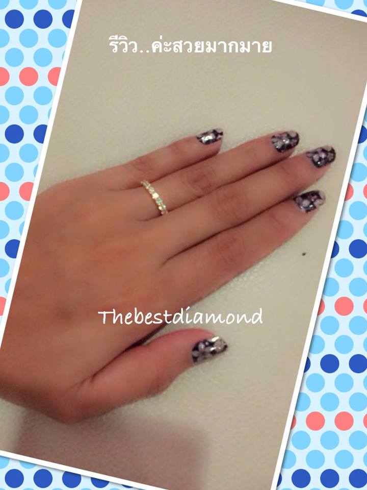 BR959RD+++แหวนแถวยอดนิยม+++กี่ปีๆ ก็ยังนิยมกันอยู่ ตัวเรือนดีไซน์แบบบางนิดๆ ใส่แล้ว Intrend ไม่เชย ใส่สวยทุกนิ้ว เพชรไม่ใหญ่มากขนาดกำลังดี