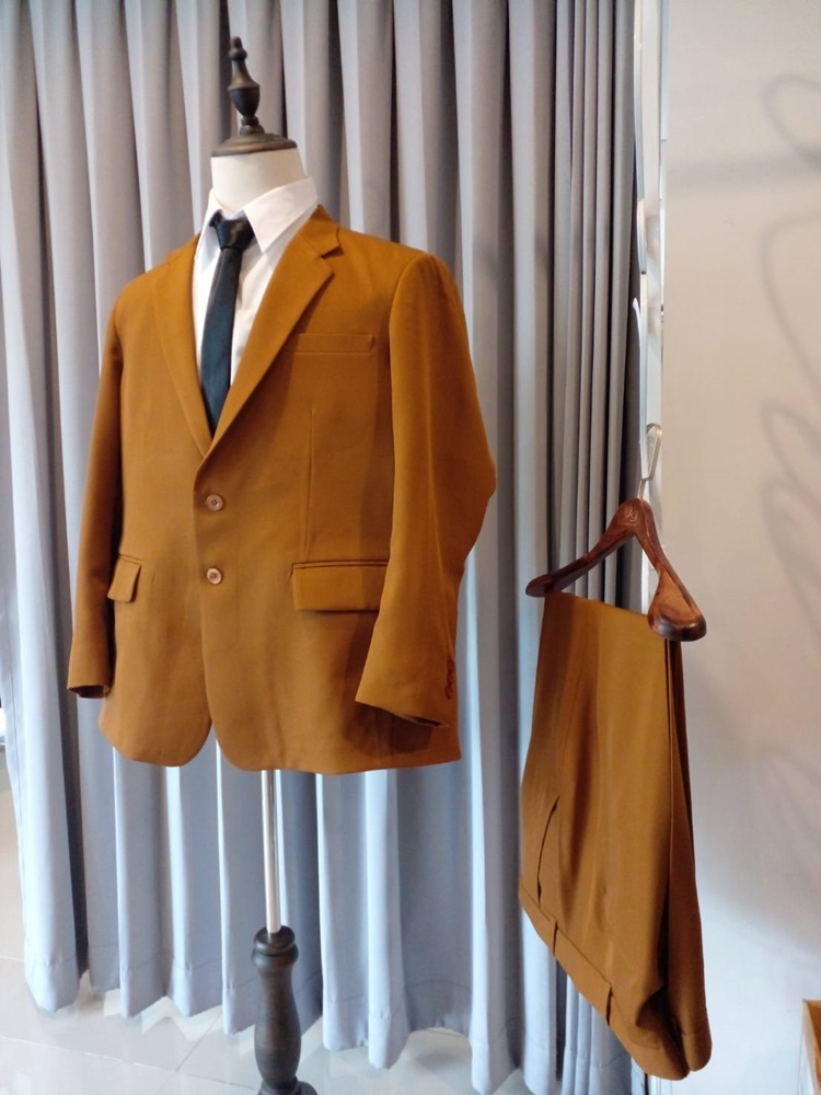 พร้อมเช่า ชุดสูทชาย สีน้ำตาล รุ่นใหญ่พลัสไซส์ 2 กระดุม