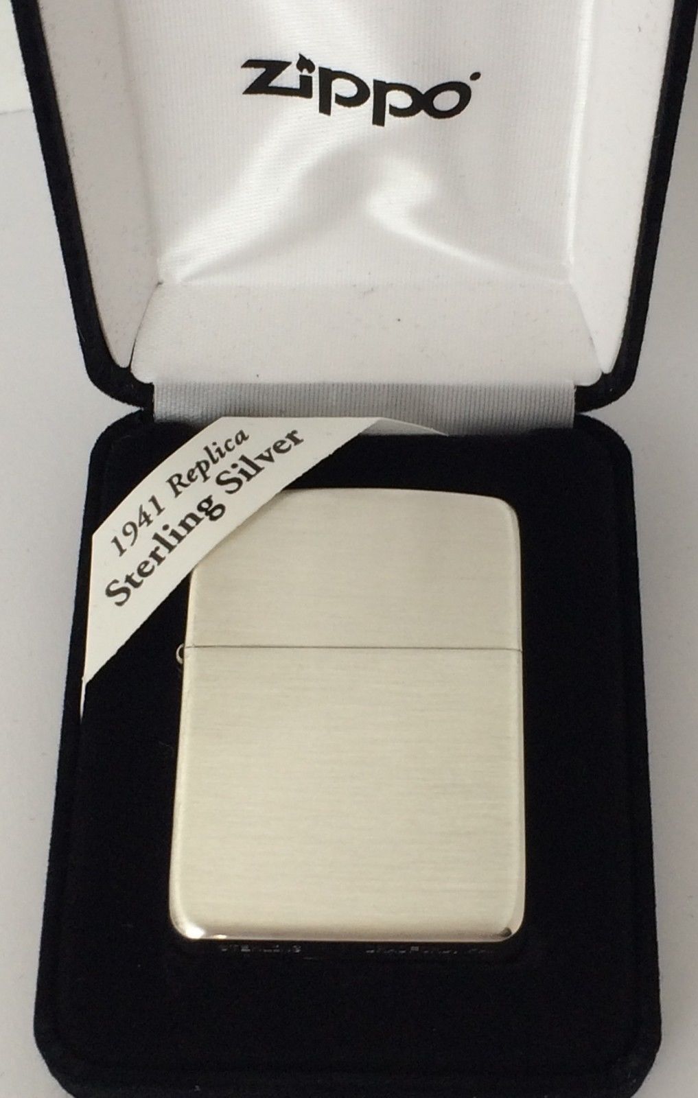 ไฟแช็ค Zippo แท้ ฺเคสผลิตจากเงินแท้ " Zippo 24 Sterling Silver Satin Lighter 1941 Replica™ " แท้นำเข้า 100%