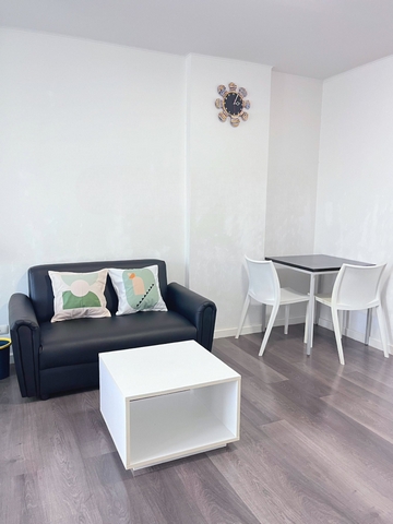 ให้เช่าดี คอนโด แคมปัส รีสอร์ท รังสิต ตึกD 30 ตร.ม.วิวสวน วิวสระ เฟอร์ครบ ใกล้ธรรมศาสตร์รังสิต