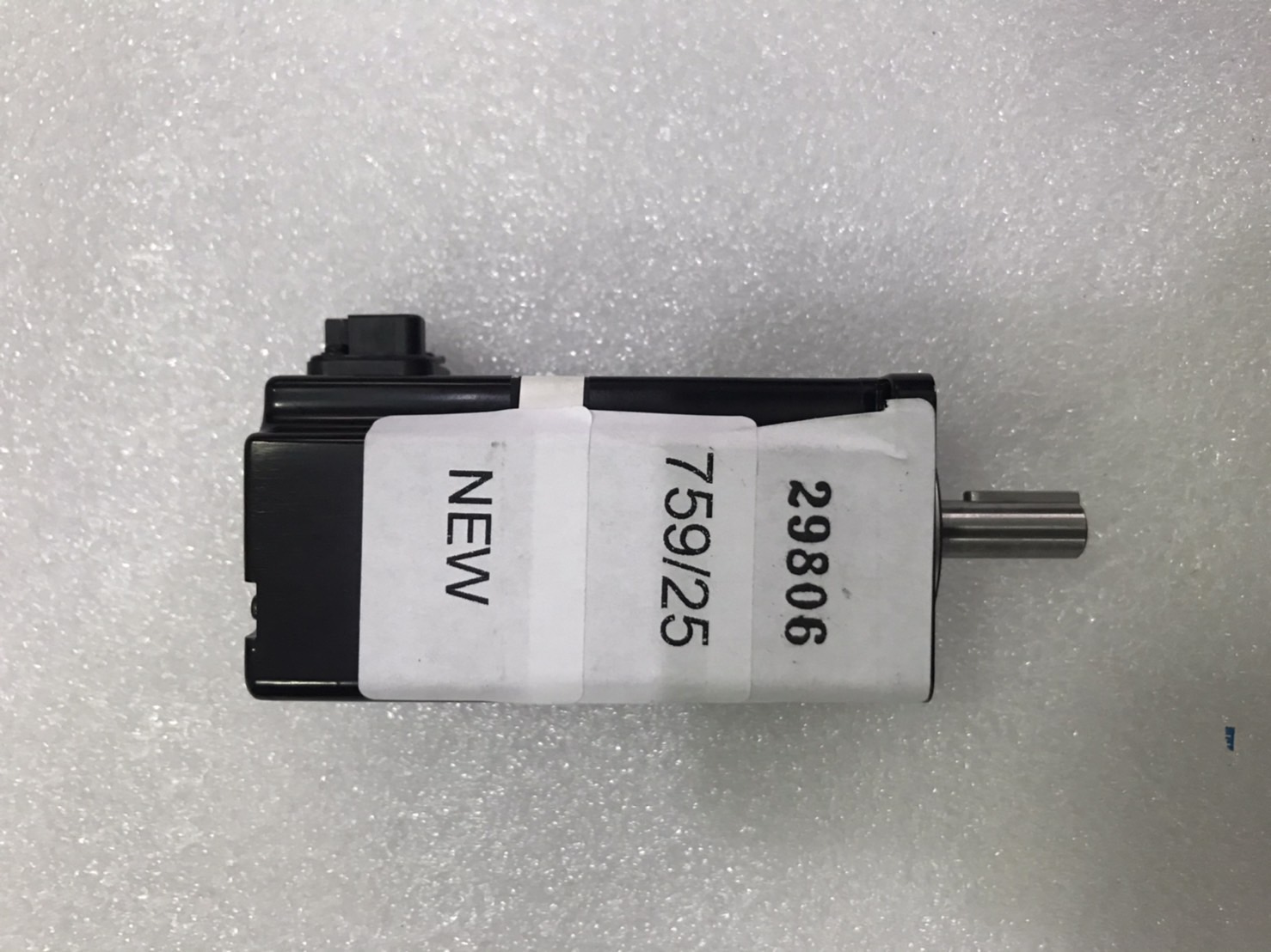 SGMJV-01A3A21 SERVO MOTOR " YASKAWA "