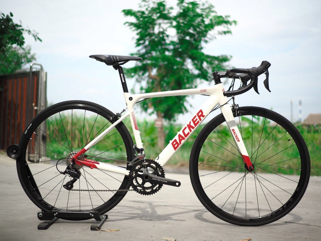 จักรยานเสือหมอบ BACKER A2 เกียร์ Shimano Sora 2*9 สปีด, เฟรมอลู ตะเกียบคาร์บอน ล้อ 700C ปี 2022
