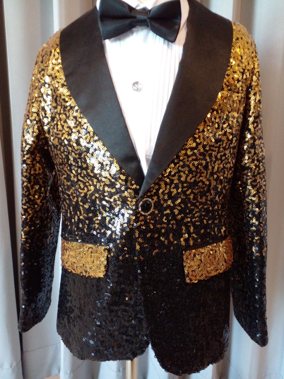 พร้อมเช่า ชุดสูทเด็กชาย สีทูโทน งานกลิตเตอร์แน่นๆ หรูหรา **พร้อมเช่าไซส์ 120,130,140,150**