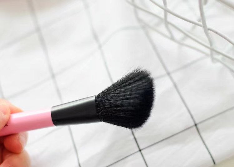 เซตแปรงแต่งหน้า+กระเป๋าเครื่องสำอาง Barbapapa