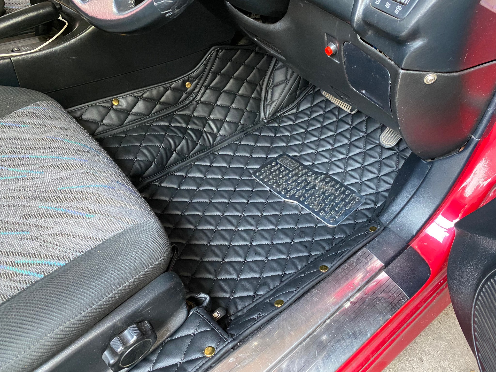 พรมรถยนต์ 6D Toyota Celica ตัดเข้ารูป