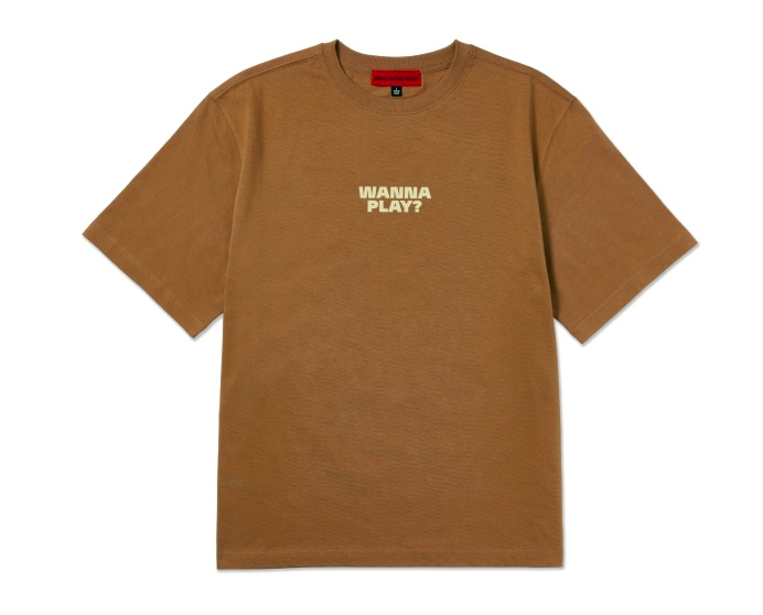 PRE. : เสื้อยืด J Hope BTS Tour T-Shirt (Brown)
