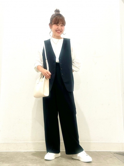 Gu light vertical shoulder bag กระเป๋าสุดฮิตสีธรรมชาติ