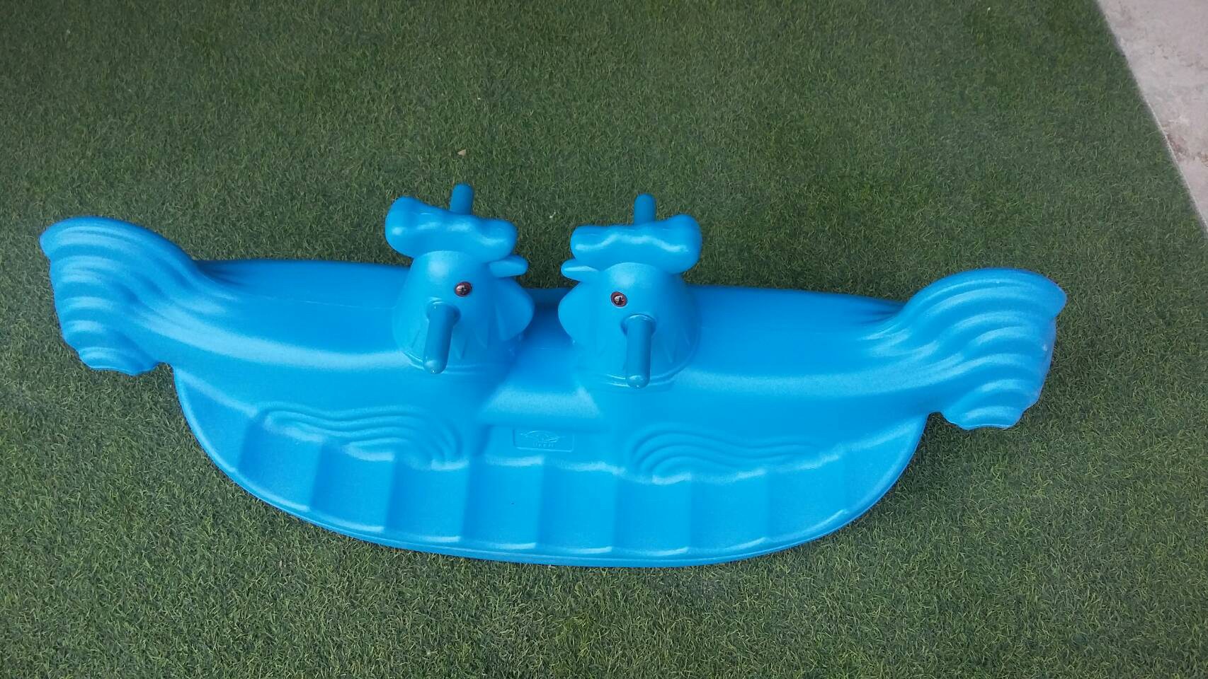 ไก่คู่โยกเยก